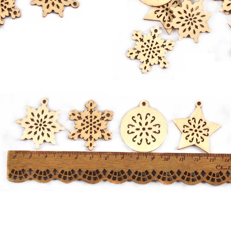 スノーフレークとスターのクリスマスツリーの装飾、木製ペンダン - Art And Craft Xmas Tree のレビューと価格
