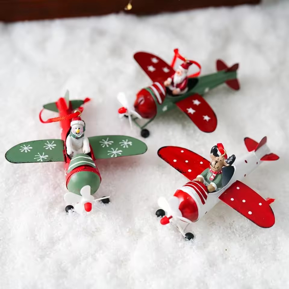 北欧クリスマス吊り下げ装飾漫画兵士エンジェルアイアンアートド - Art And Craft Xmas Tree のレビューと価格